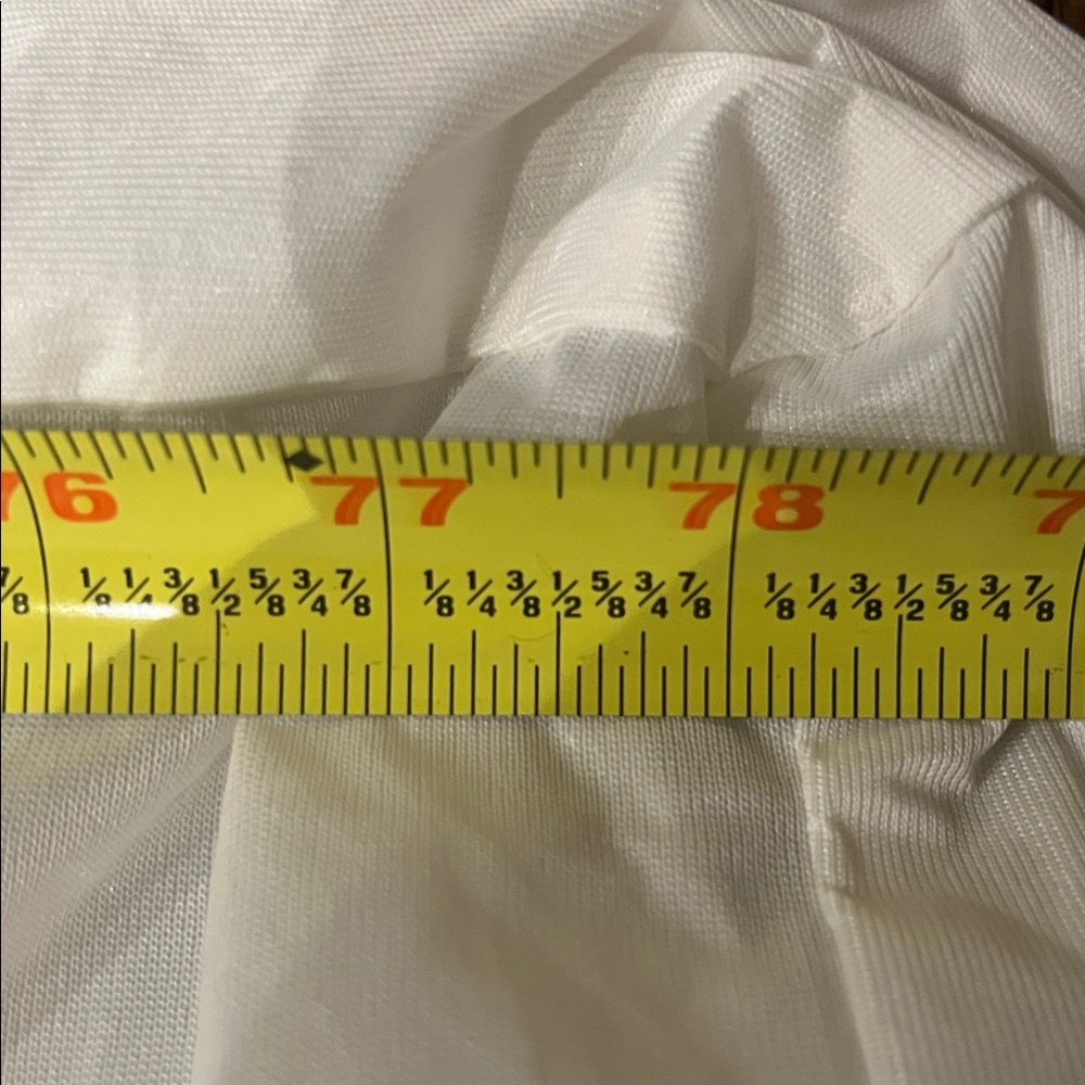 Allerease Queen mattress Protector - Picture 4 of 5